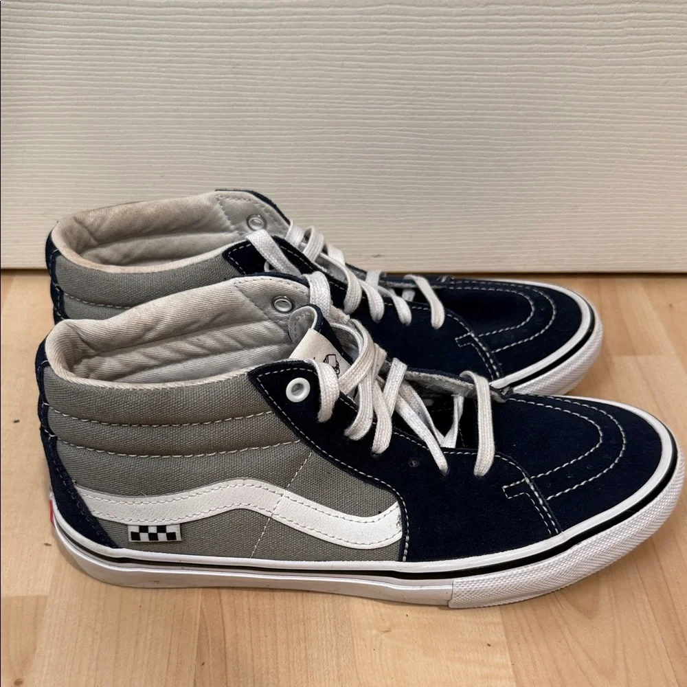 Vans High-Top Sneakers in Blue and Gray